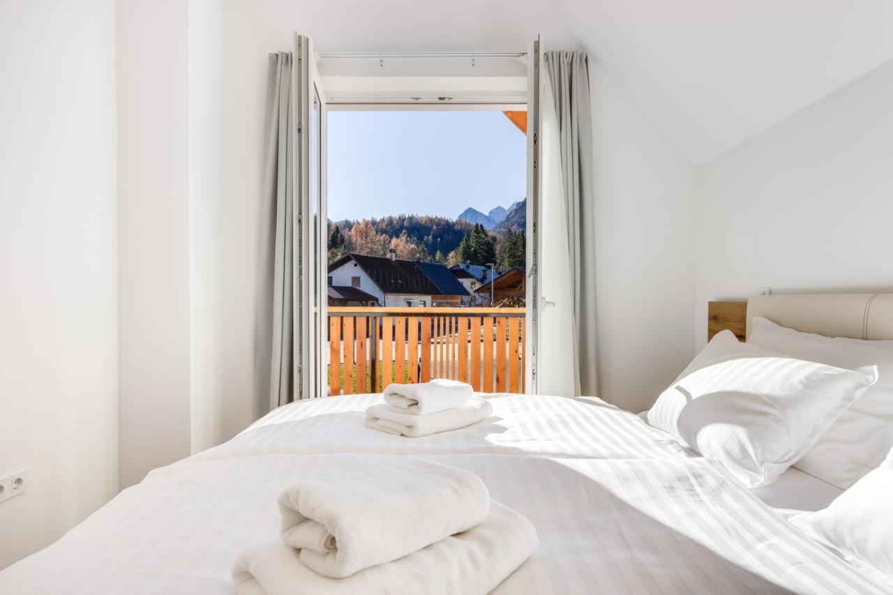 Chic Apartments With Balcony And Spa In Mojstrana Extérieur photo