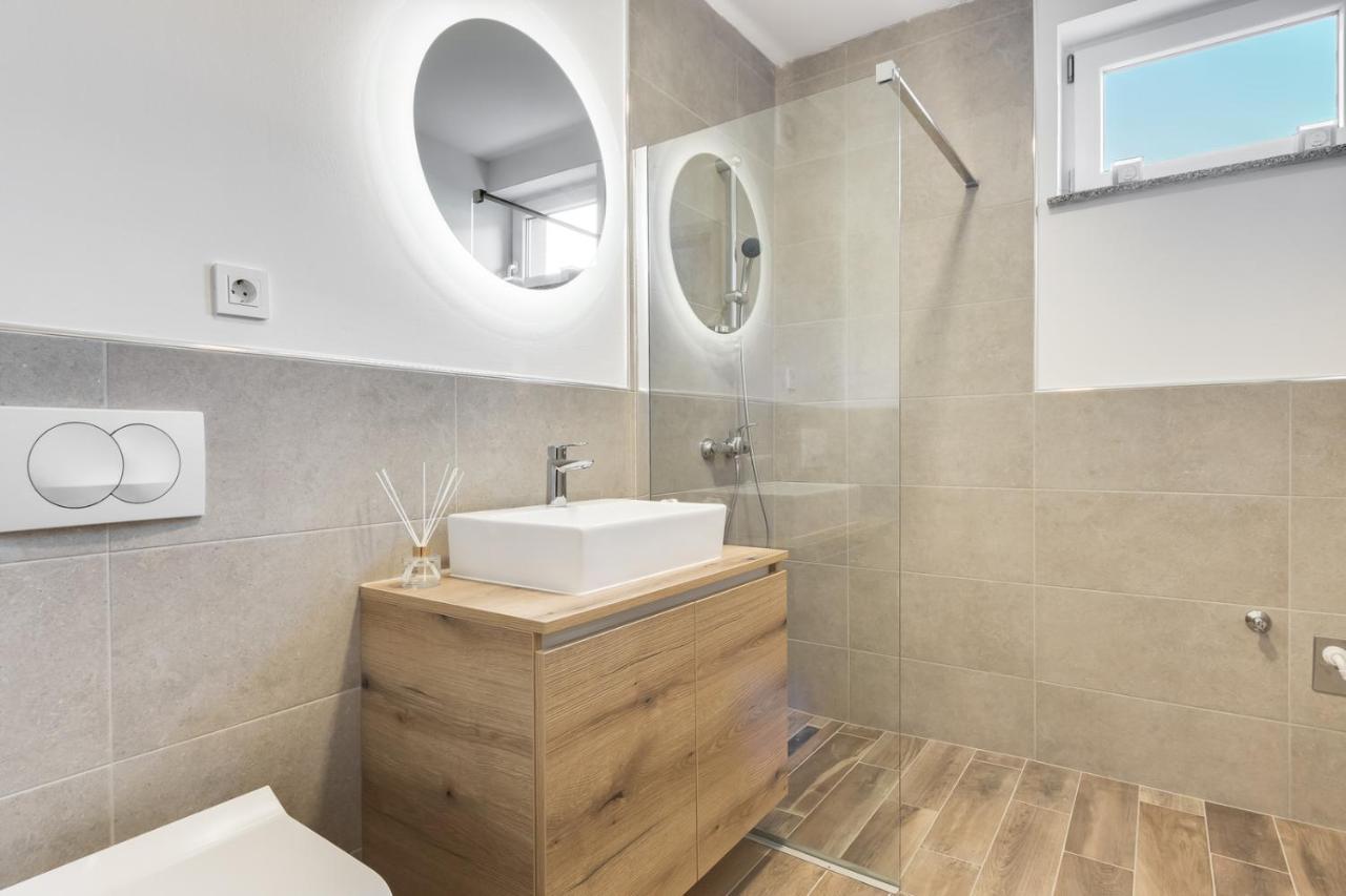 Chic Apartments With Balcony And Spa In Mojstrana Extérieur photo