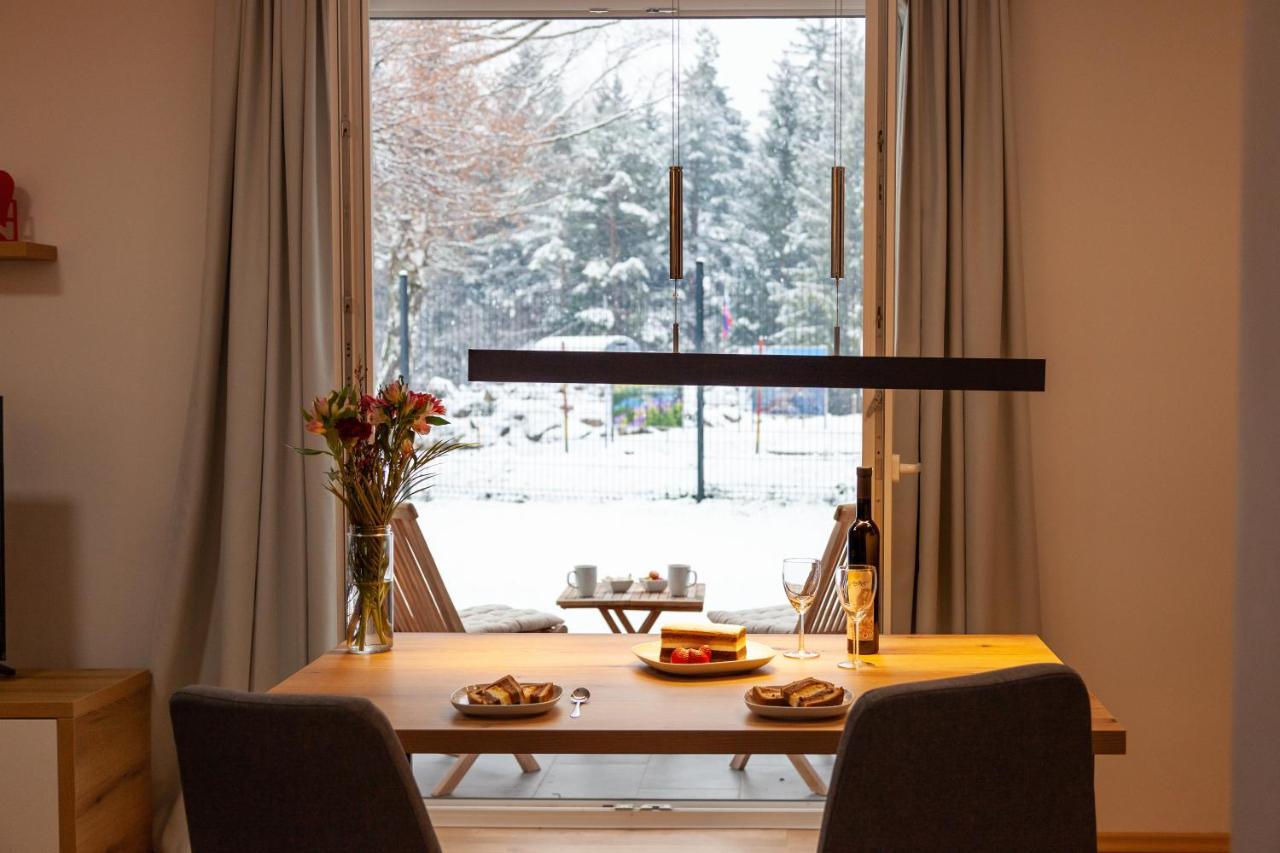 Chic Apartments With Balcony And Spa In Mojstrana Extérieur photo