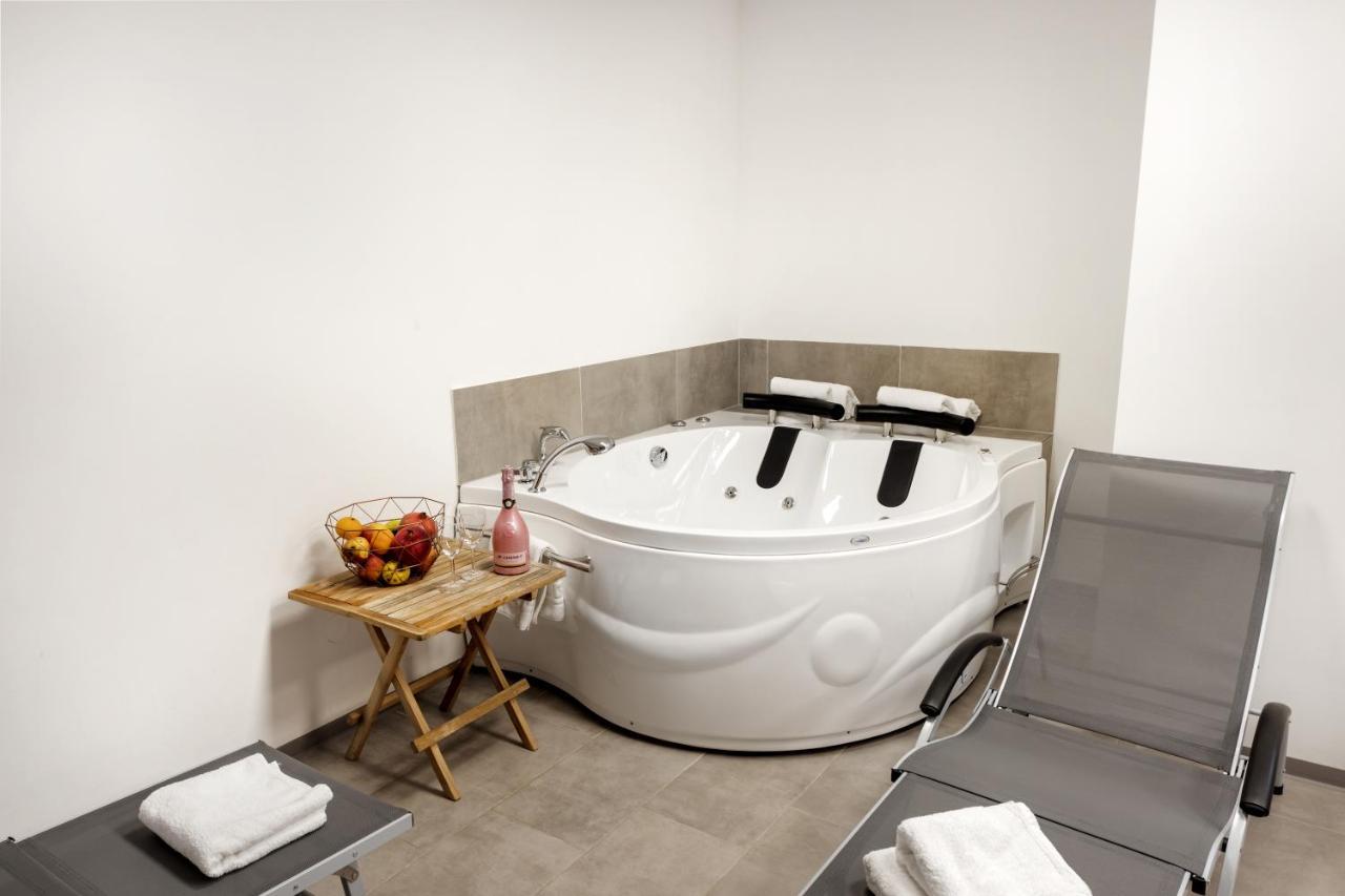 Chic Apartments With Balcony And Spa In Mojstrana Extérieur photo