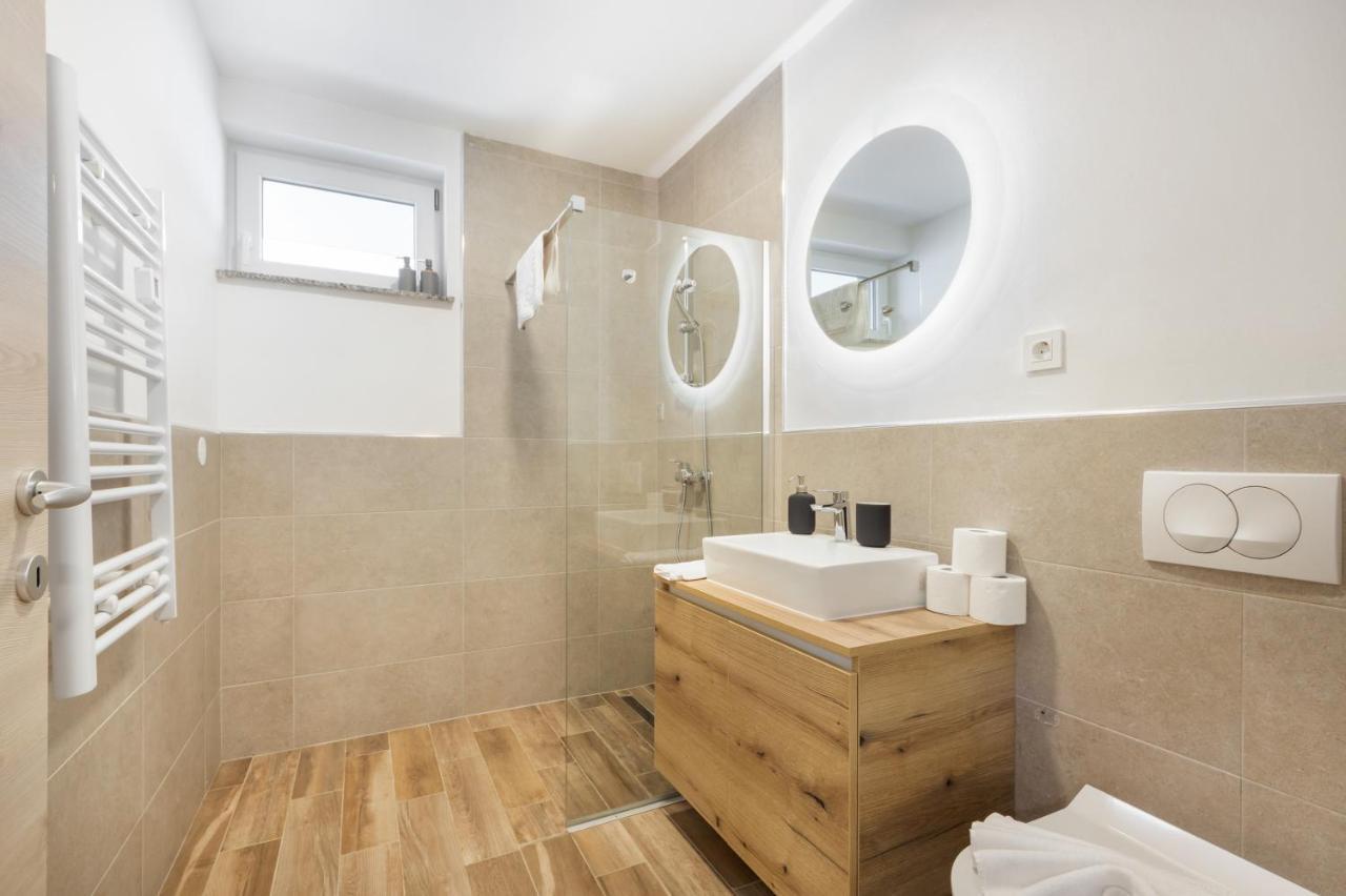 Chic Apartments With Balcony And Spa In Mojstrana Extérieur photo